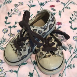 Converse leopard print toddler sz 7 all stars